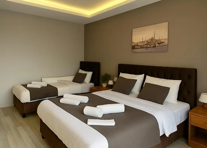 Хостел The Grand Baazar *