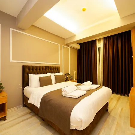 The Grand Baazar Hostel